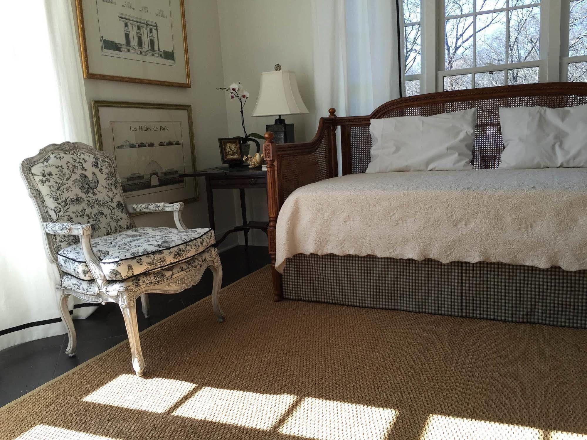 The Cottage Bed & Breakfast In Decatur Ga מראה חיצוני תמונה